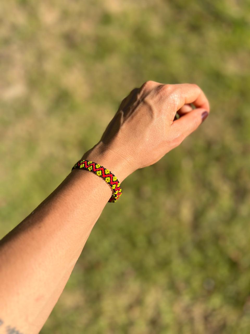 Indigenous Beaded Bracelet • KAMAYURÁ people (from Brazil)