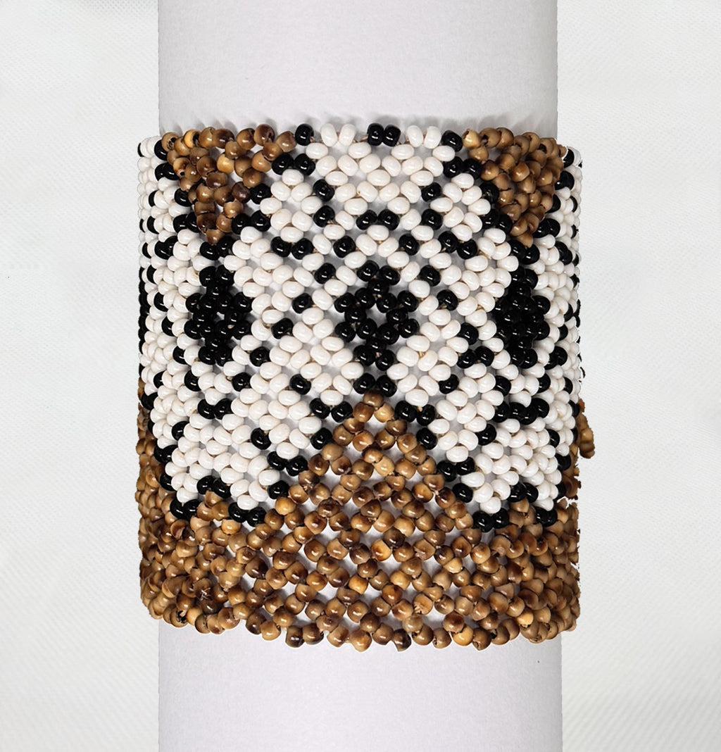 Bracelet élastique perlé autochtone • Peuple WAURÁ (du Brésil)