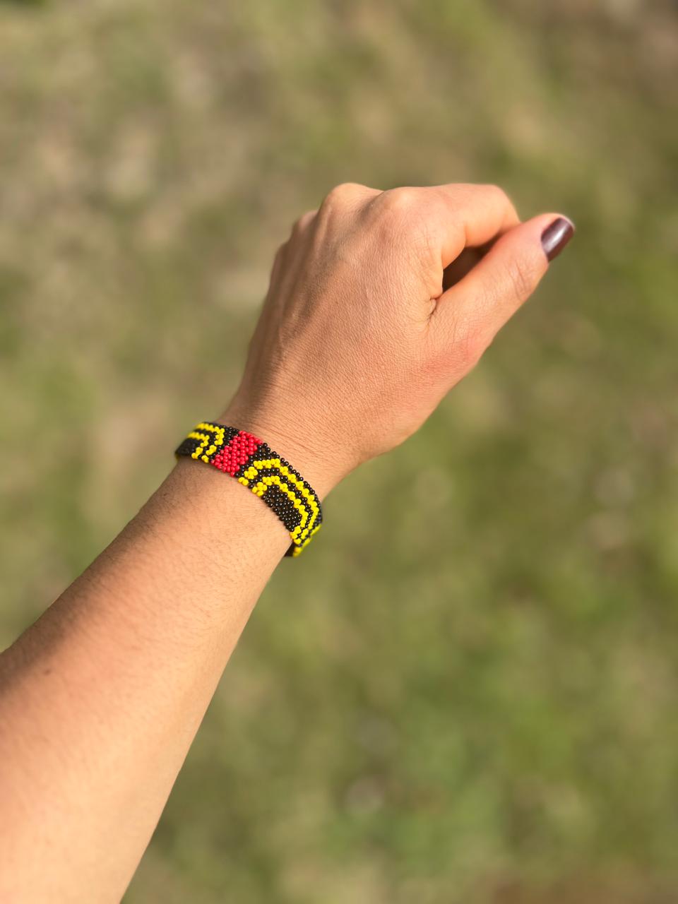 Indigenous Elastic Beaded Bracelet • WAURÁ people (from Brazil) • Smaller