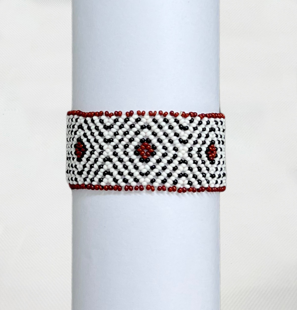 Indigenous Elastic Beaded Bracelet • WAURÁ people (from Brazil)