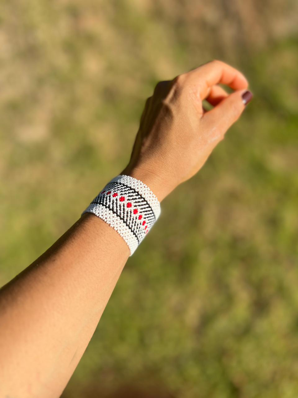 Indigenous Elastic Beaded Bracelet • WAURÁ people (from Brazil)