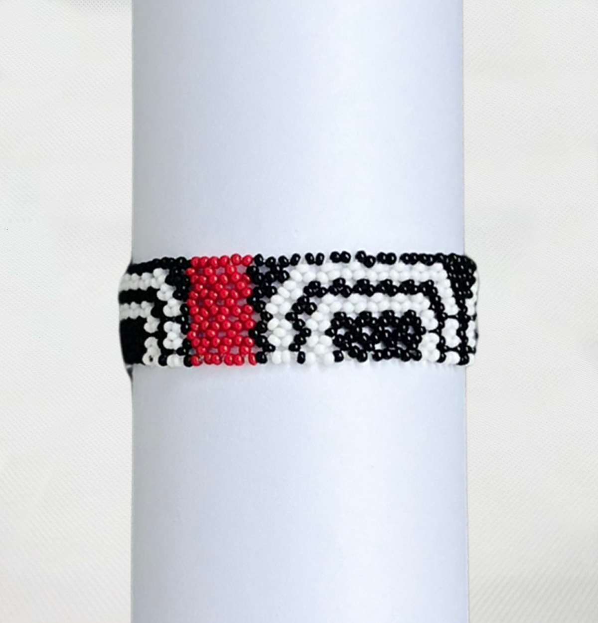 Indigenous Elastic Beaded Bracelet • WAURÁ people (from Brazil)