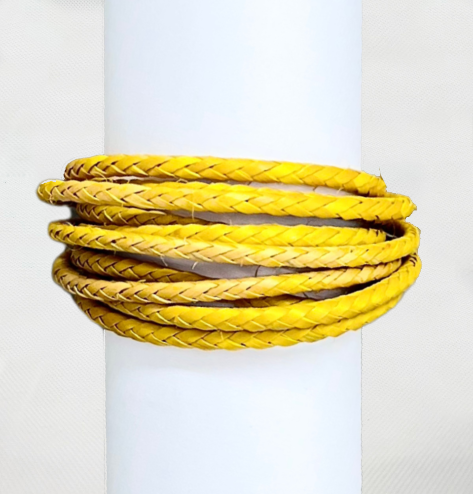 Indigenous Bracelet • WAIMIRI ATROARI people (from Brazil)