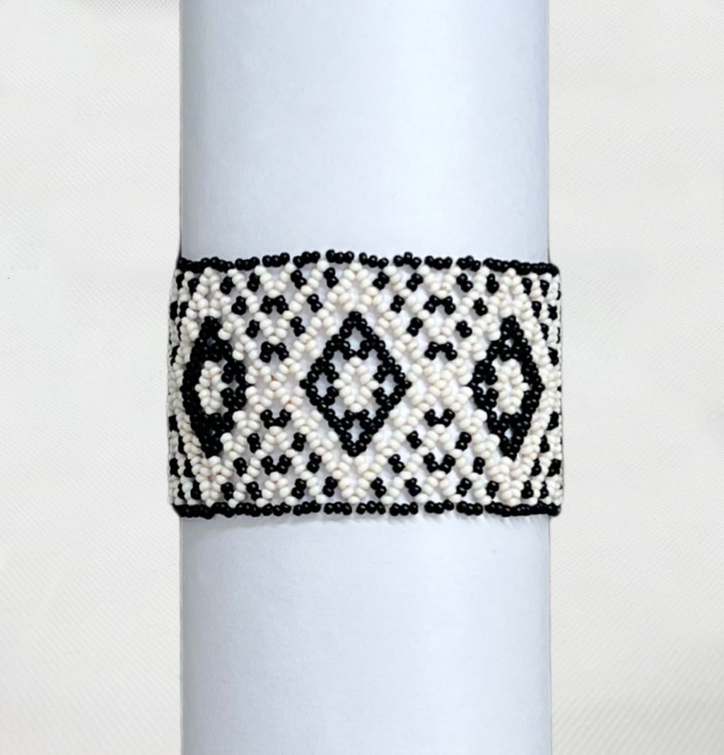 Indigenous Elastic Beaded Bracelet • WAURÁ people (from Brazil)