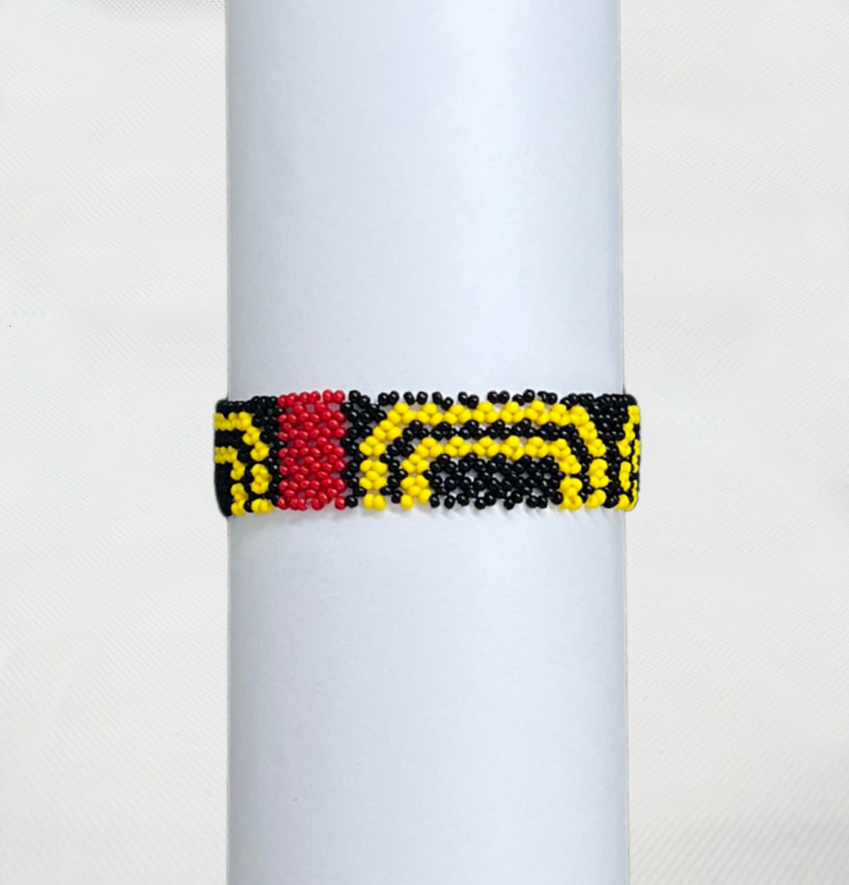Indigenous Elastic Beaded Bracelet • WAURÁ people (from Brazil) • Smaller