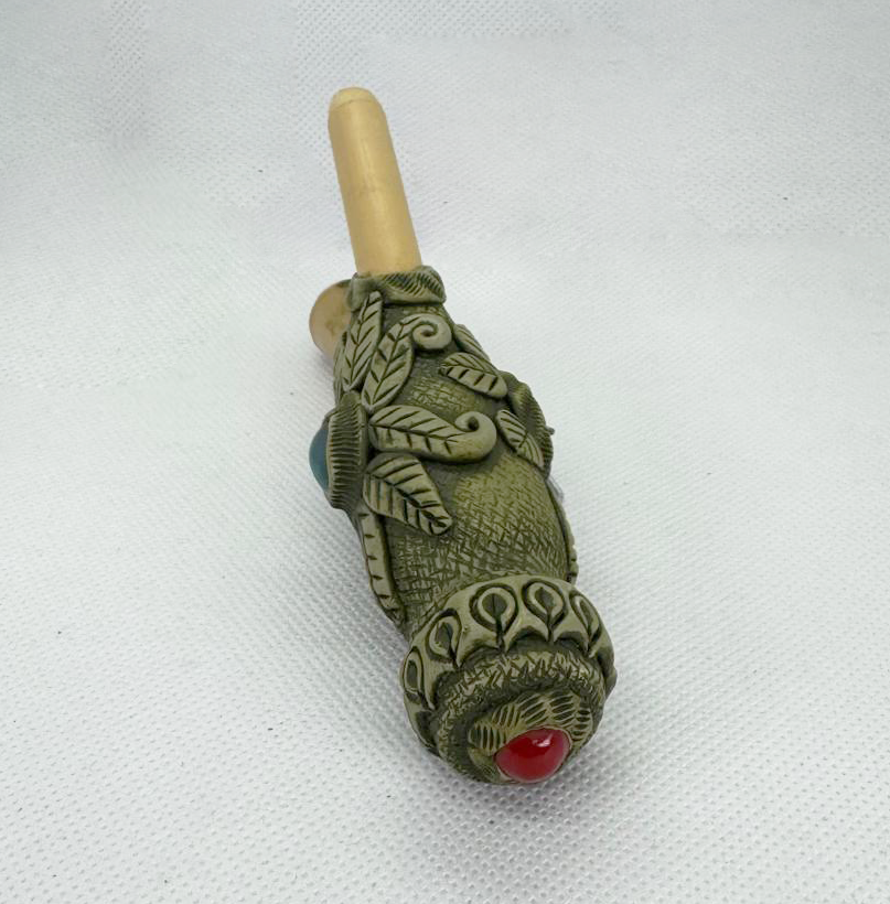 Bamboo Kuripe • With Container