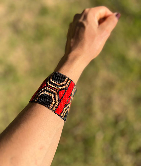 Indigenous Elastic Beaded Bracelet • WAURÁ people (from Brazil)