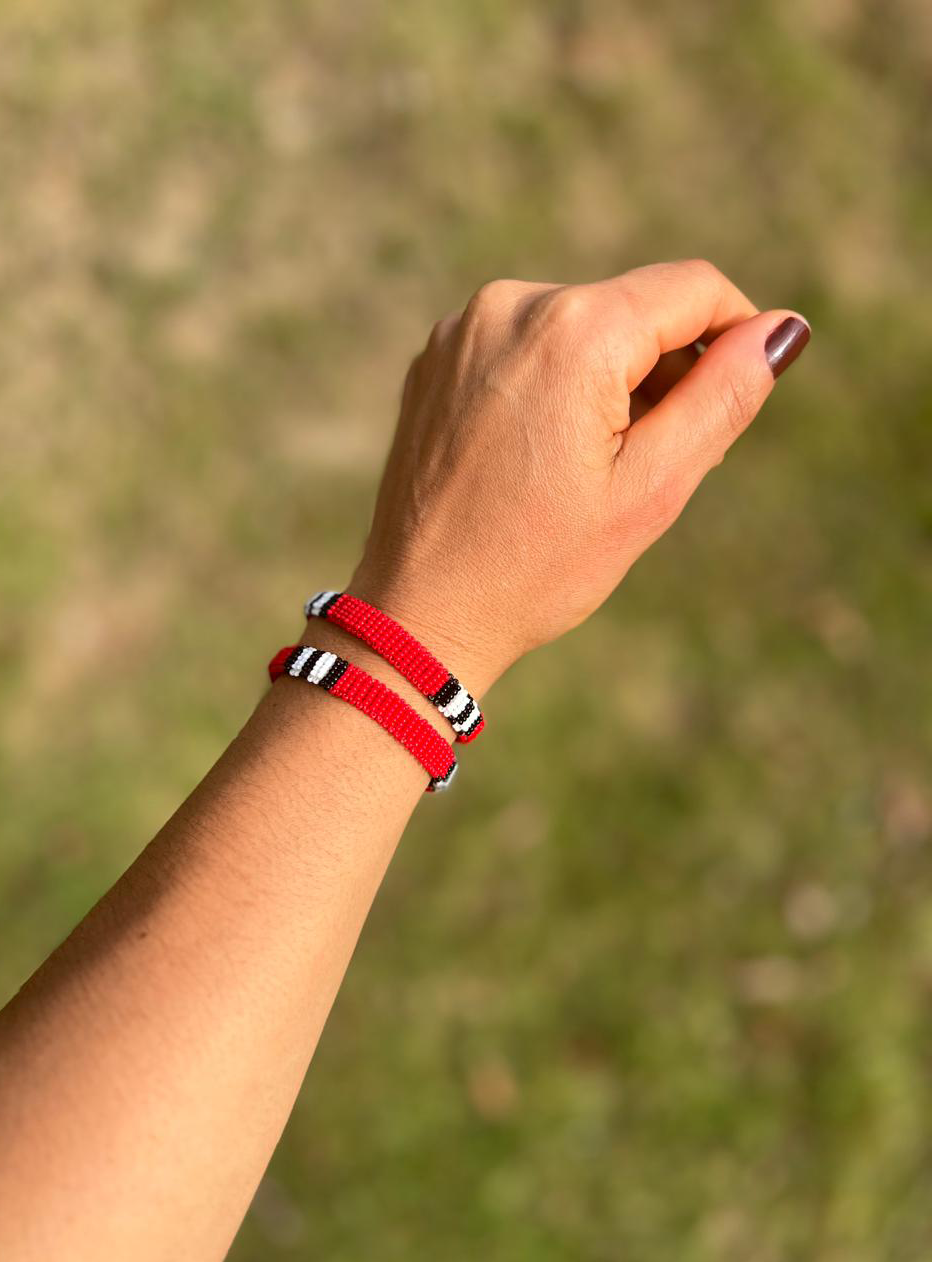 Indigenous Elastic Beaded Bracelet • WAURÁ people (from Brazil)