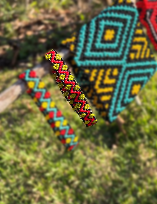 Indigenous Beaded Bracelet • KAMAYURÁ people (from Brazil)