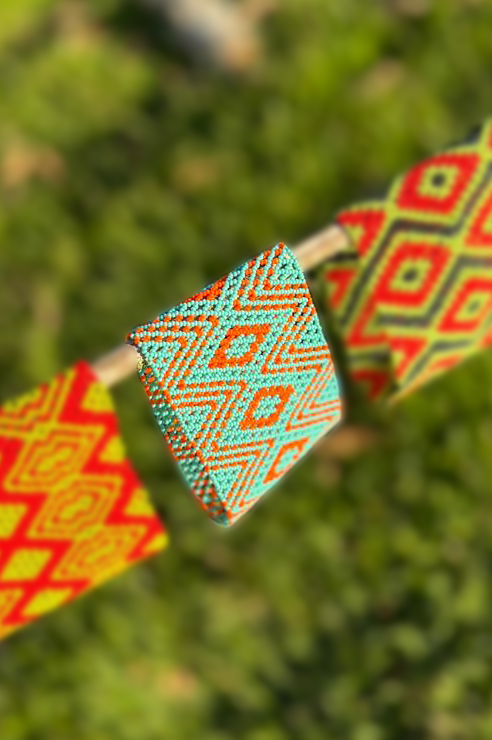 Indigenous Beaded Bracelet • KAYAPÓ people (from Brazil)